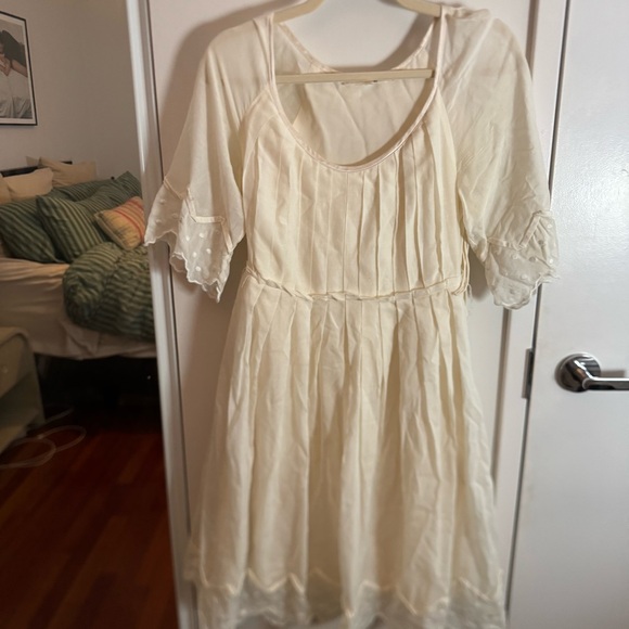 3.1 Phillip Lim Dresses & Skirts - 3.1 PHILLIP LIM delicate lace pleated scoop neck dress